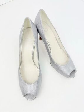 Stuart Weitzman Metallic Pewter Silver Peep Toe Wood Heel Pumps
